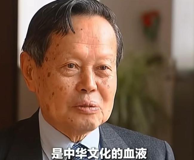 杨振宁妻子翁帆公开表态 深情缅怀丈夫