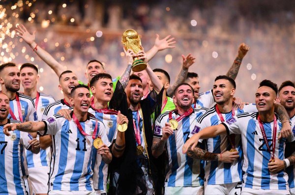 中证策略 欧冠、世界杯、美洲杯冠军统统错过，他是阿根廷黄金一代最大遗珠